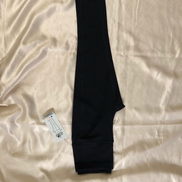 Lady’s GOWALK eggings from Skechers - Picture 6 of 13